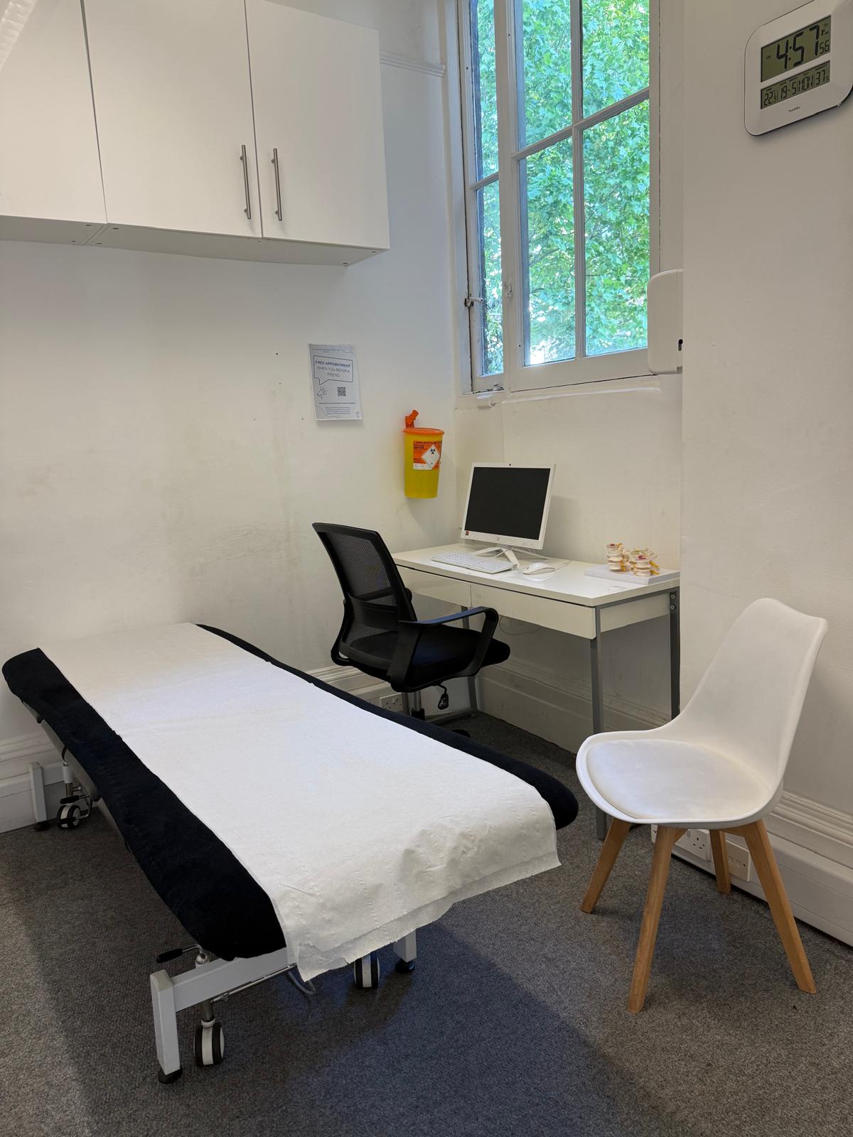 Massage Treatment Room at South Kensington Clinic
